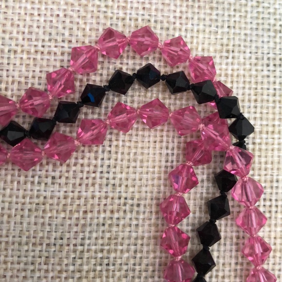Pink & black Swarovski crystal necklace- GF clasp - Picture 3 of 3